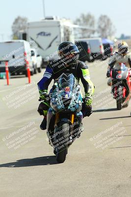 media/Sep-20-2025-TrackDaz (Sat) [[27f0cde673]]/Around the Pits/